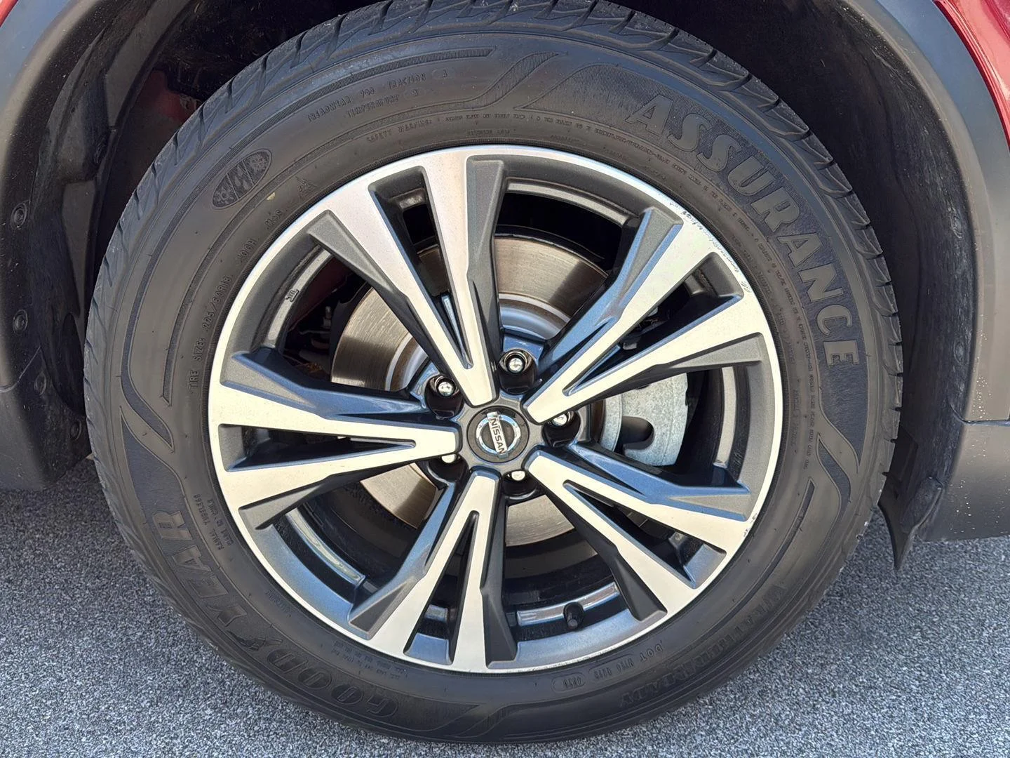 Used 2018 Scarlet Ember Nissan SL Hybrid image 14