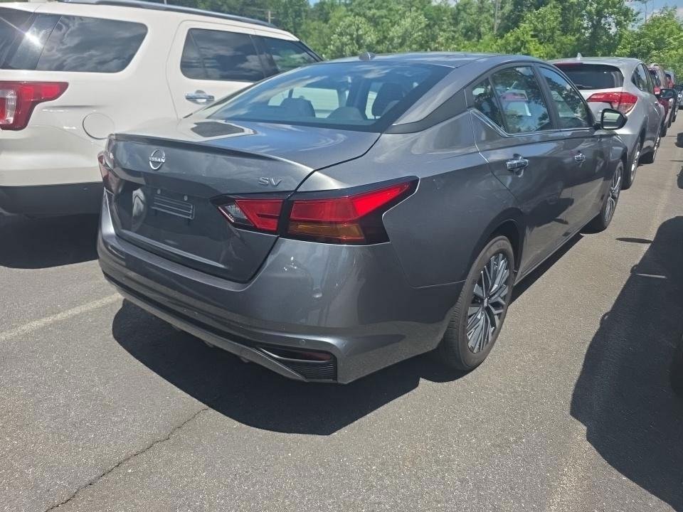 Used 2024 Gun Metallic Nissan 2.5 SV image 3