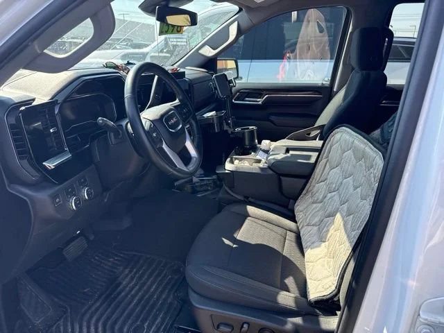 Used 2023 SUMMIT WHITE GMC Elevation image 6