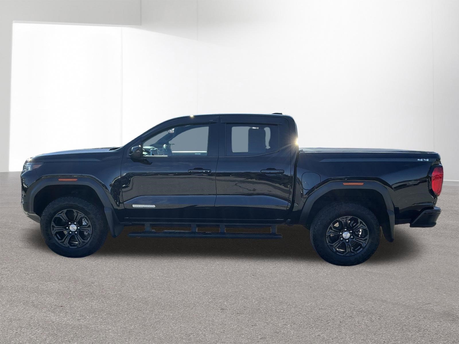 Used 2024 Onyx Black GMC 4WD Elevation image 6