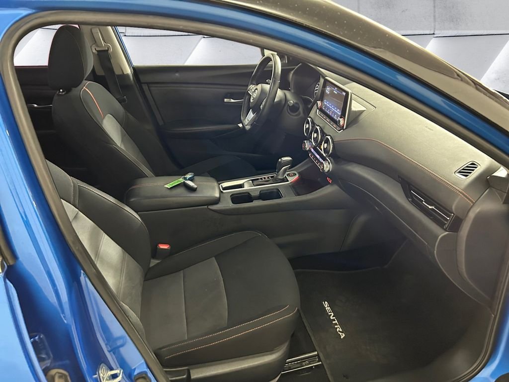 Used 2023 Blue Nissan SR image 13
