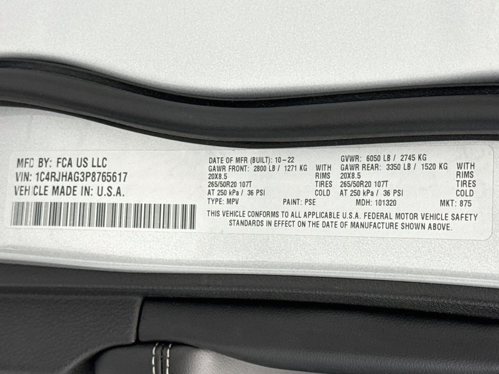 Used 2023 Silver Jeep Altitude X image 33
