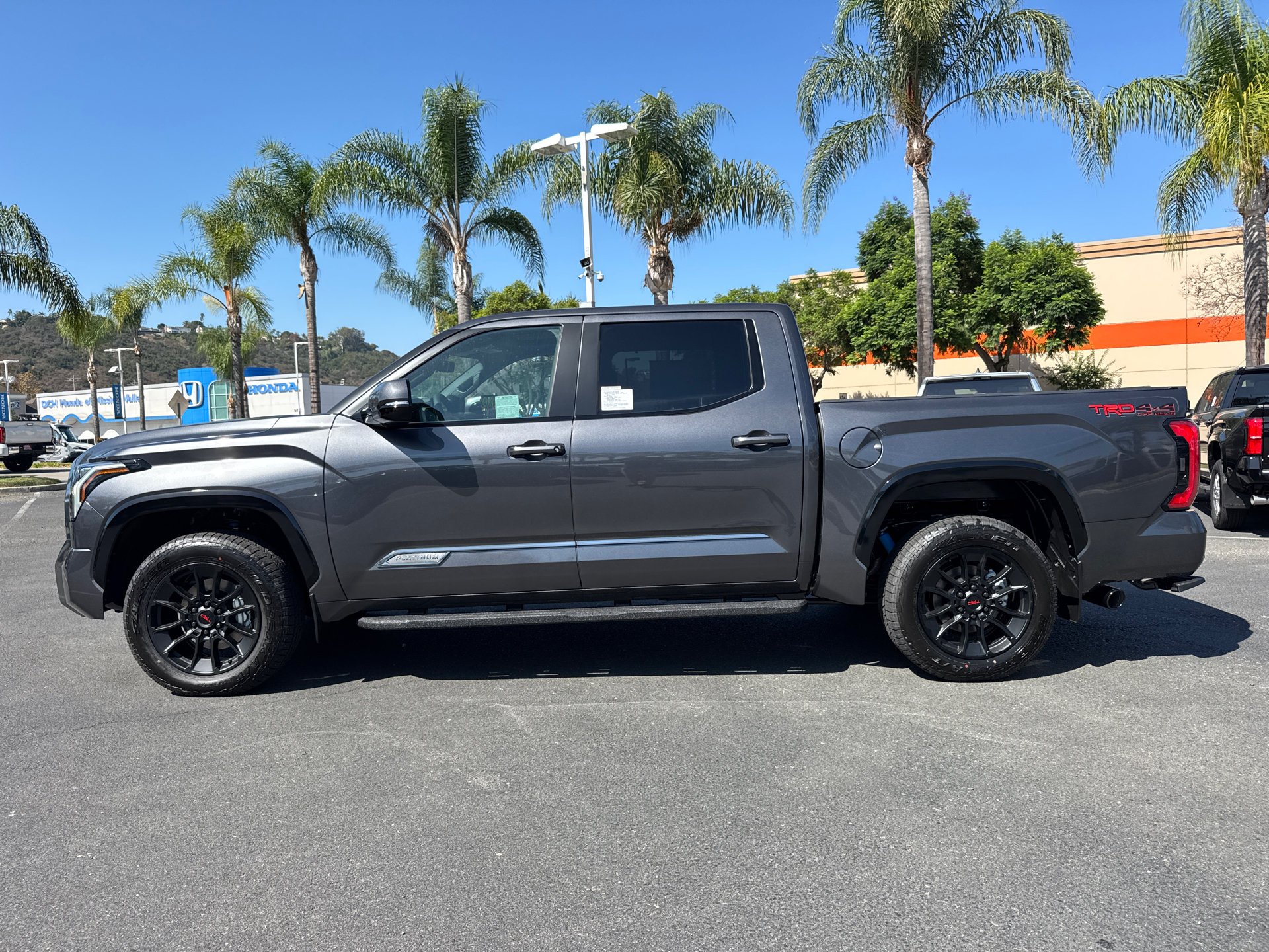 New 2026 Magnetic Gray Metallic Toyota  Platinum image 9