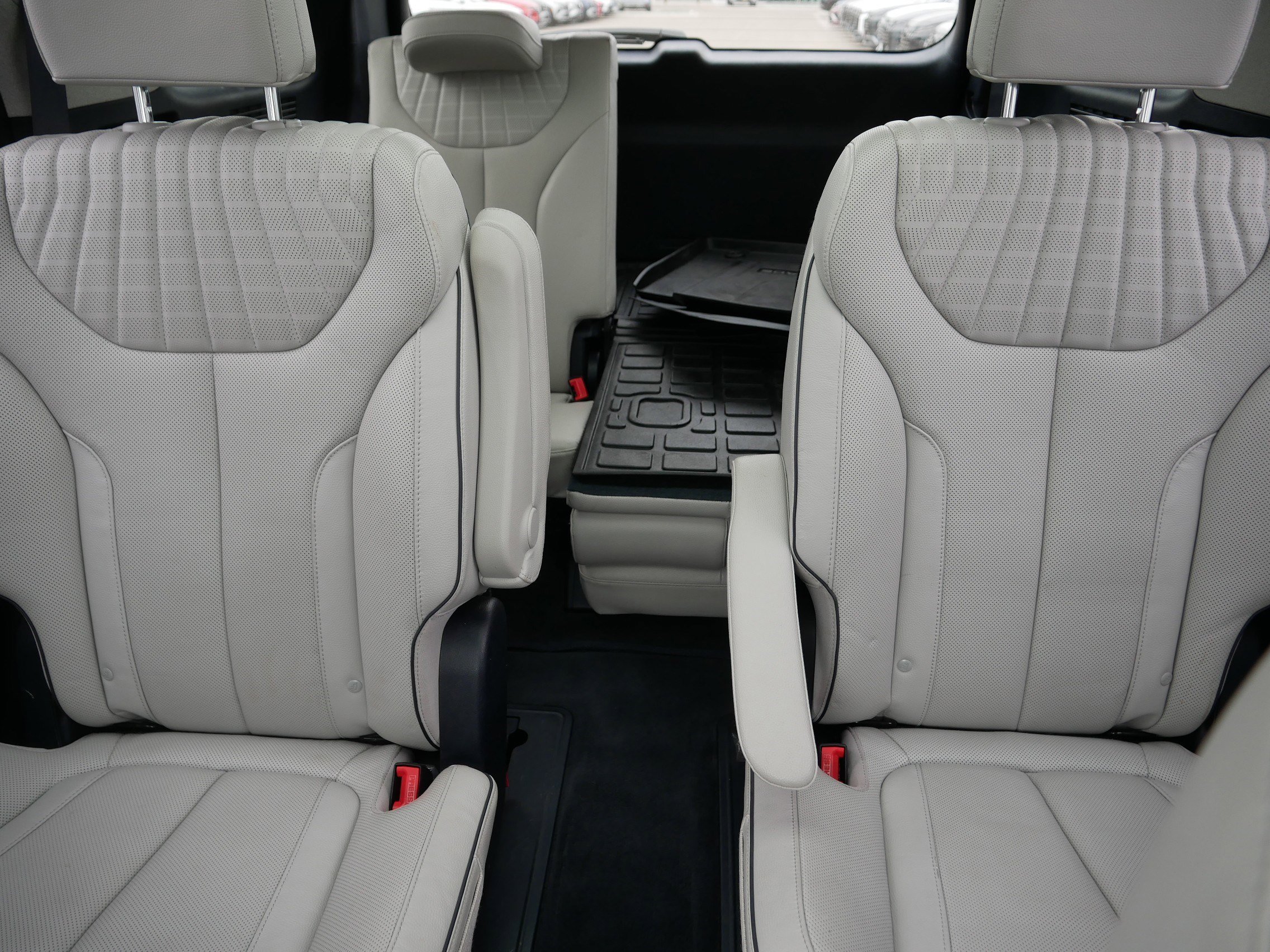 2023 Hyundai Palisade Limited - Photo 13