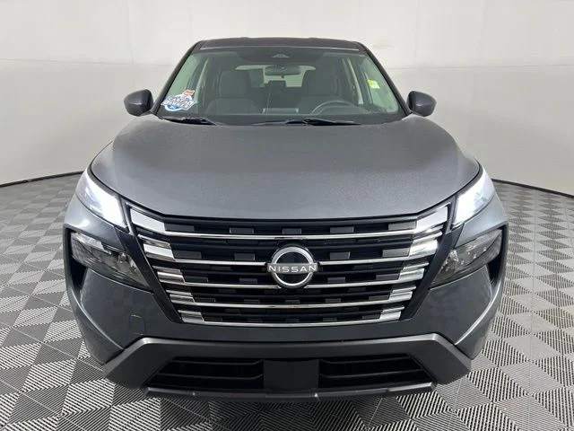 Used 2024 Gray Nissan S image 2