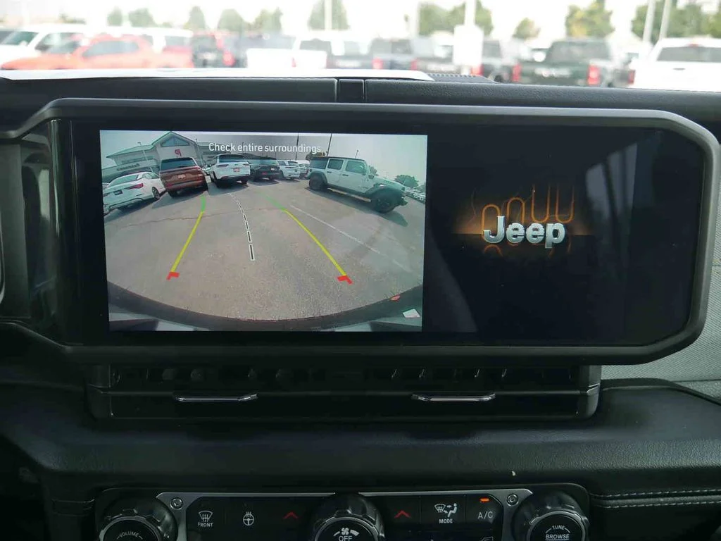 Certified Used 2025 White Jeep Sahara image 29
