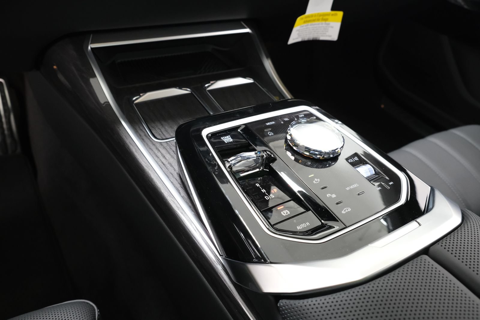 New 2026 Dravit Grey Metallic BMW 760i xDrive image 22