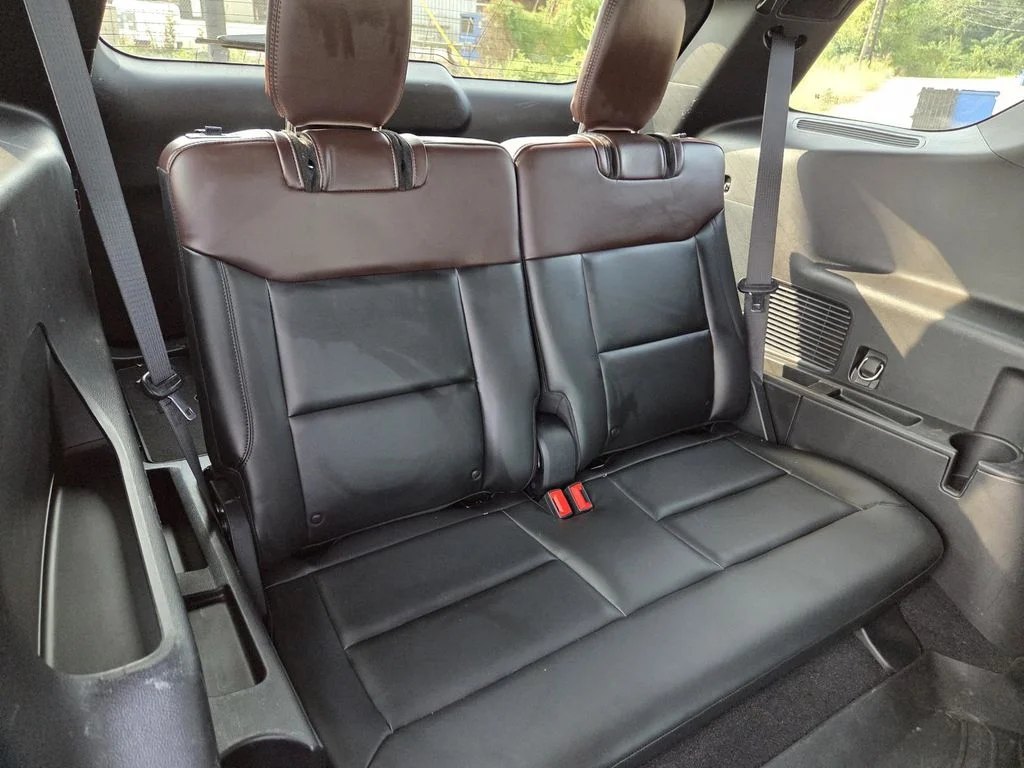 Used 2021 Gray Metallic Ford Platinum image 34