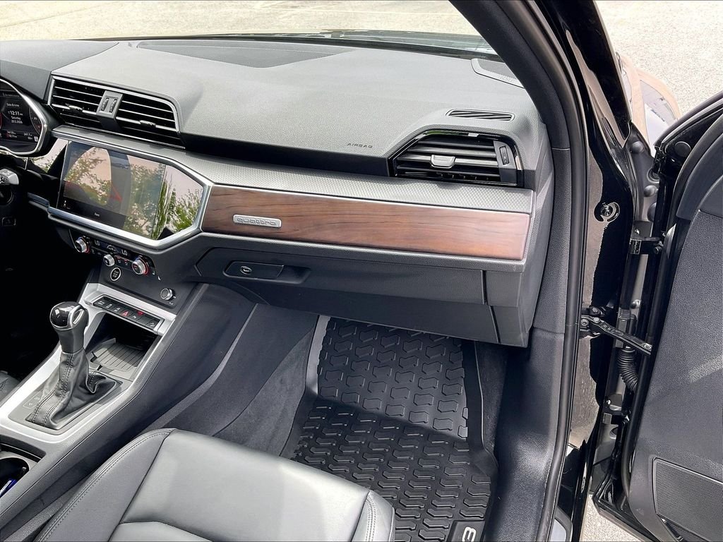 Used 2025 Mythos Black Metallic Audi Premium Plus image 12