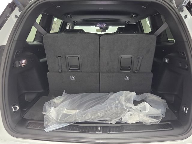 New 2026 Bright White Clear-Coat Exterior Paint Jeep Altitude image 12