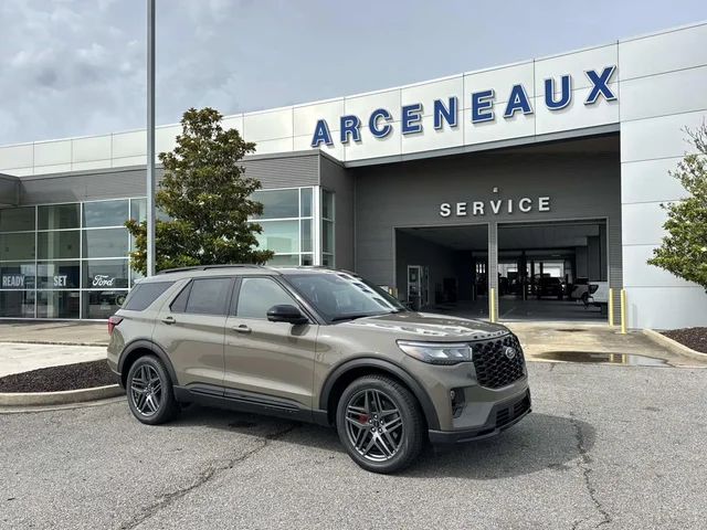 2026 Ford Explorer ST-Line