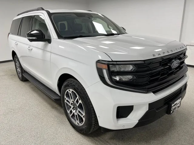Used 2025 White Ford Active image 2