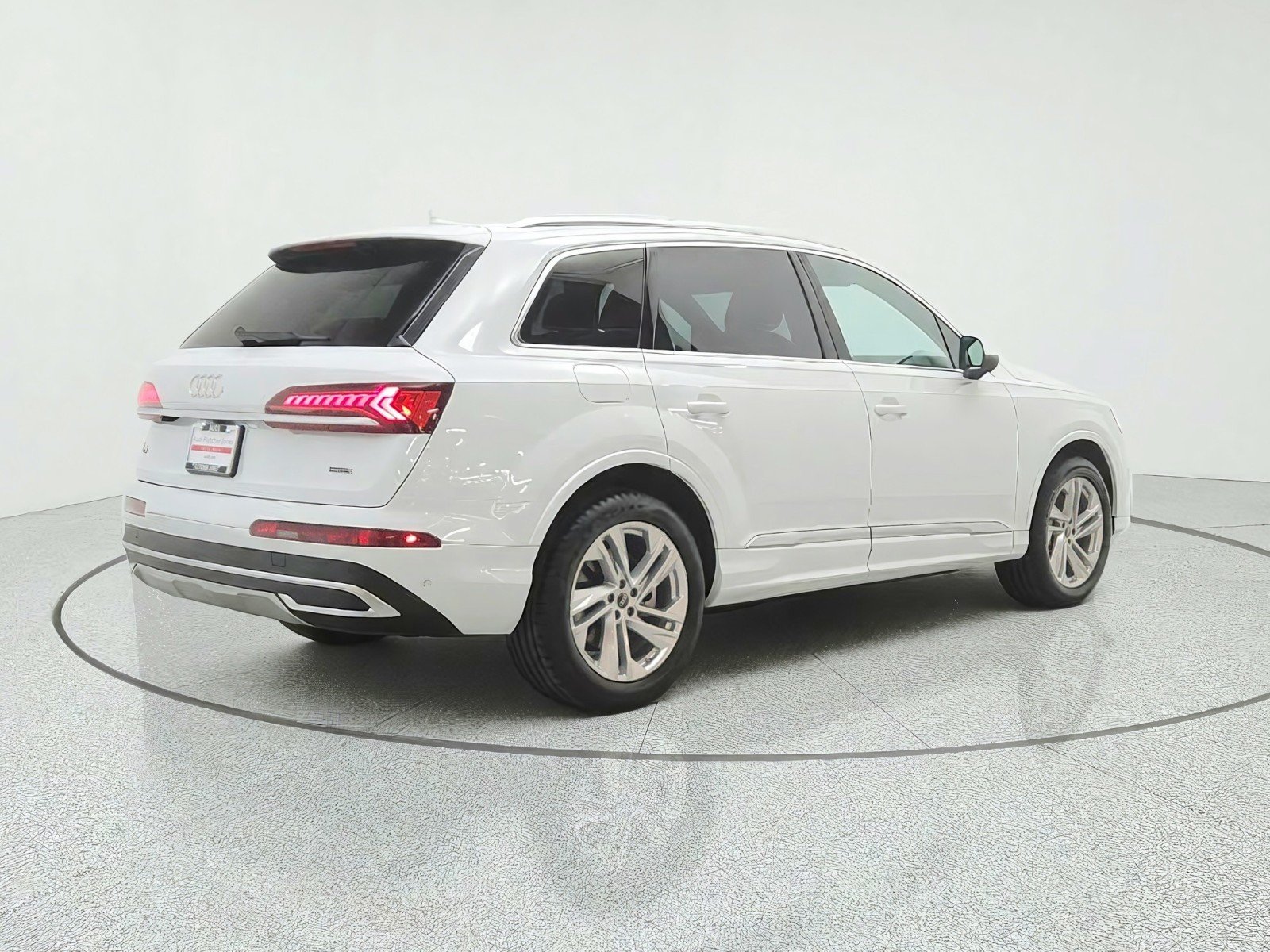 Used 2023 Glacier White Metallic Audi Premium 55 TFSI quattro image 5