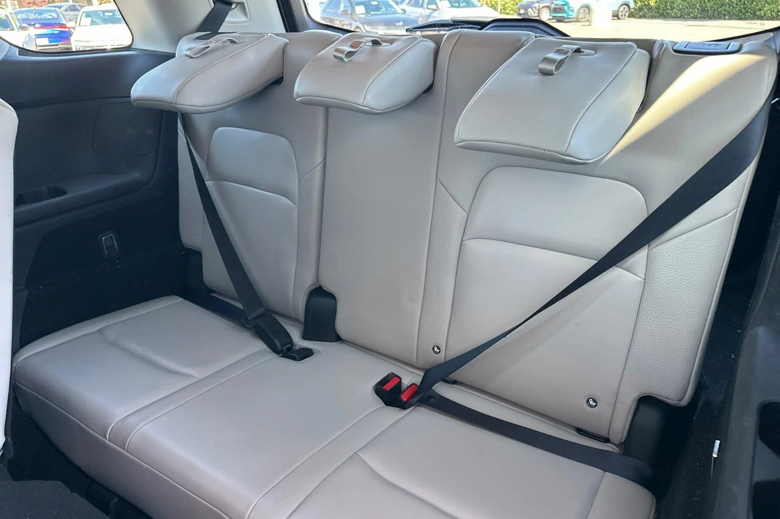 Used 2022 Pearl White Tricoat Nissan SL image 15