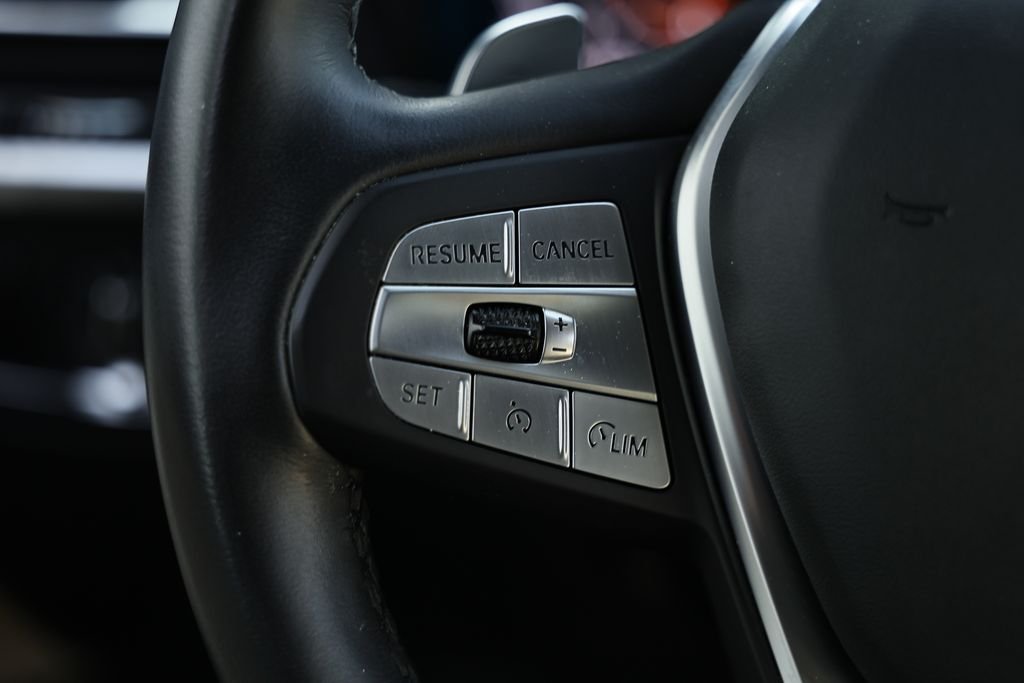 Used 2024 Mineral White Metallic BMW sDrive30i image 32