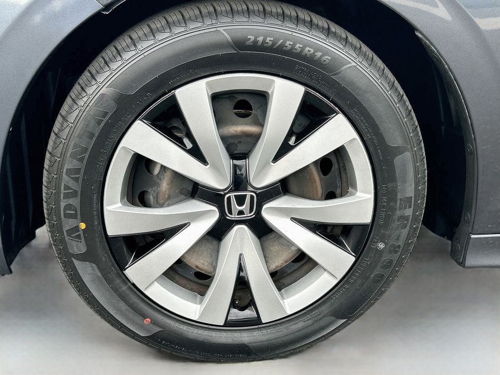 Certified Used 2022 Meteorite Gray Metallic Honda LX image 28