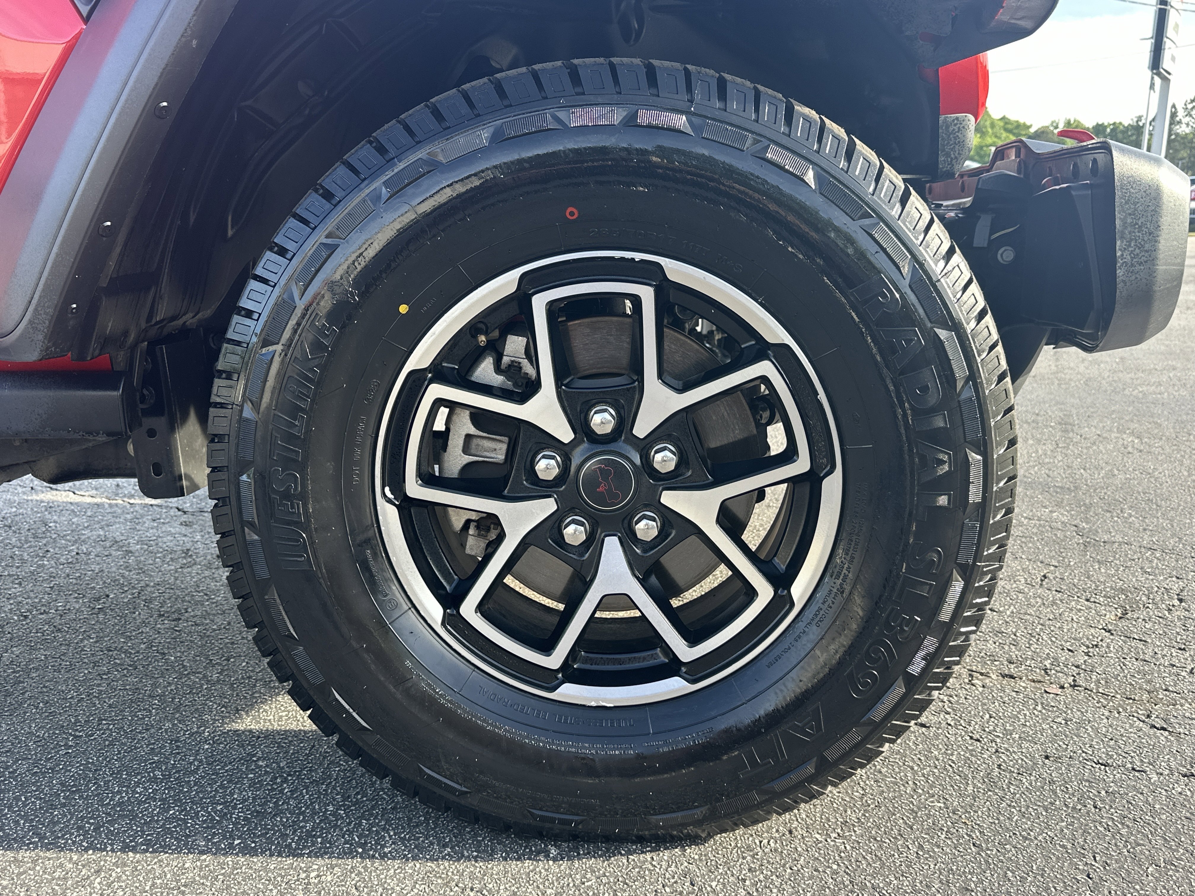 Used 2024 Firecracker Red Clearcoat Jeep Rubicon image 13