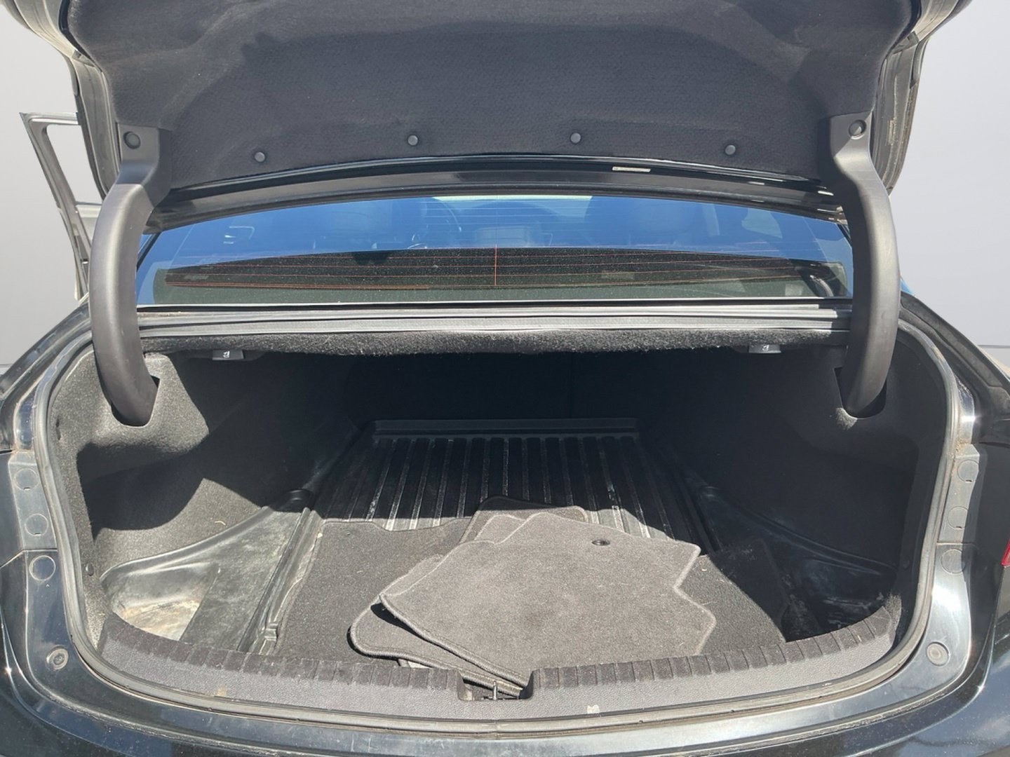 Used 2018 Black Acura 3.5L V6 image 12