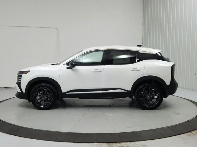 New 2026 White Nissan SR image 4