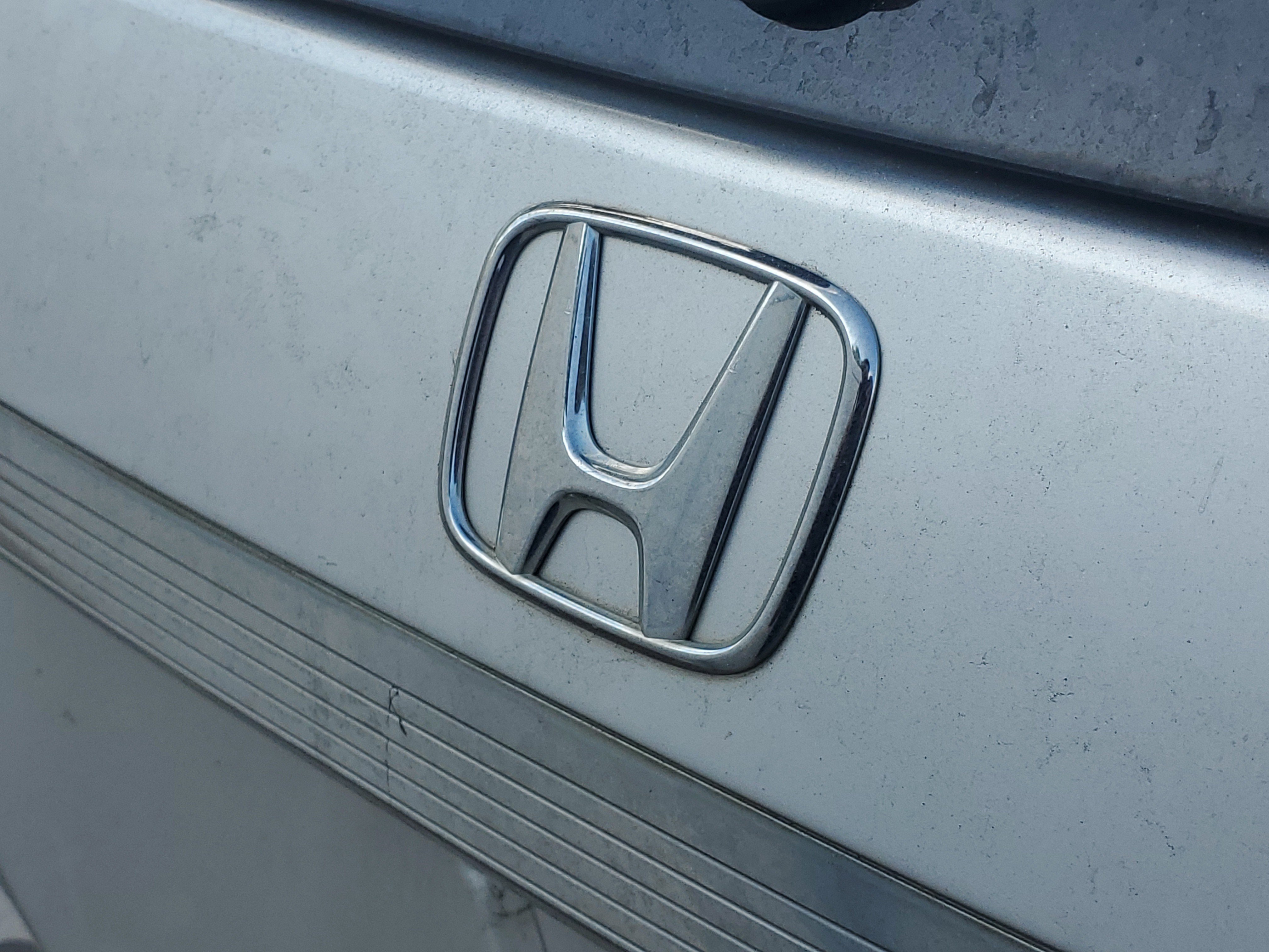 Used 2011 Silver Honda EX-L image 8