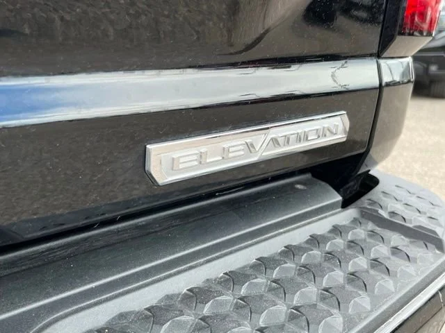 Used 2023 Onyx Black GMC Elevation image 22