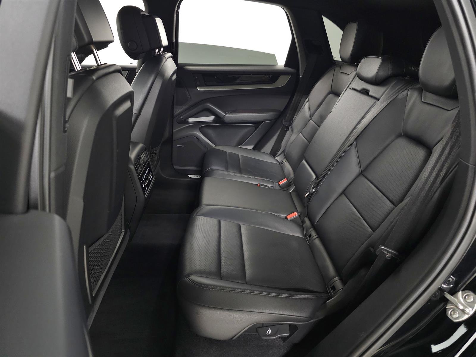 Used 2024 Black Porsche  image 32