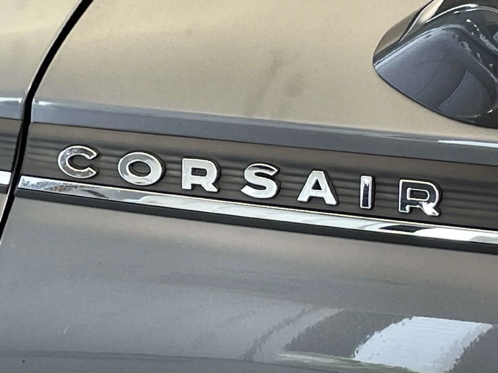 Used 2021 Gray Lincoln Standard image 11
