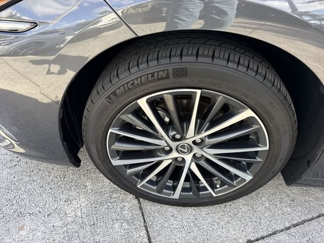 2024 Lexus ES 350 - Photo 10