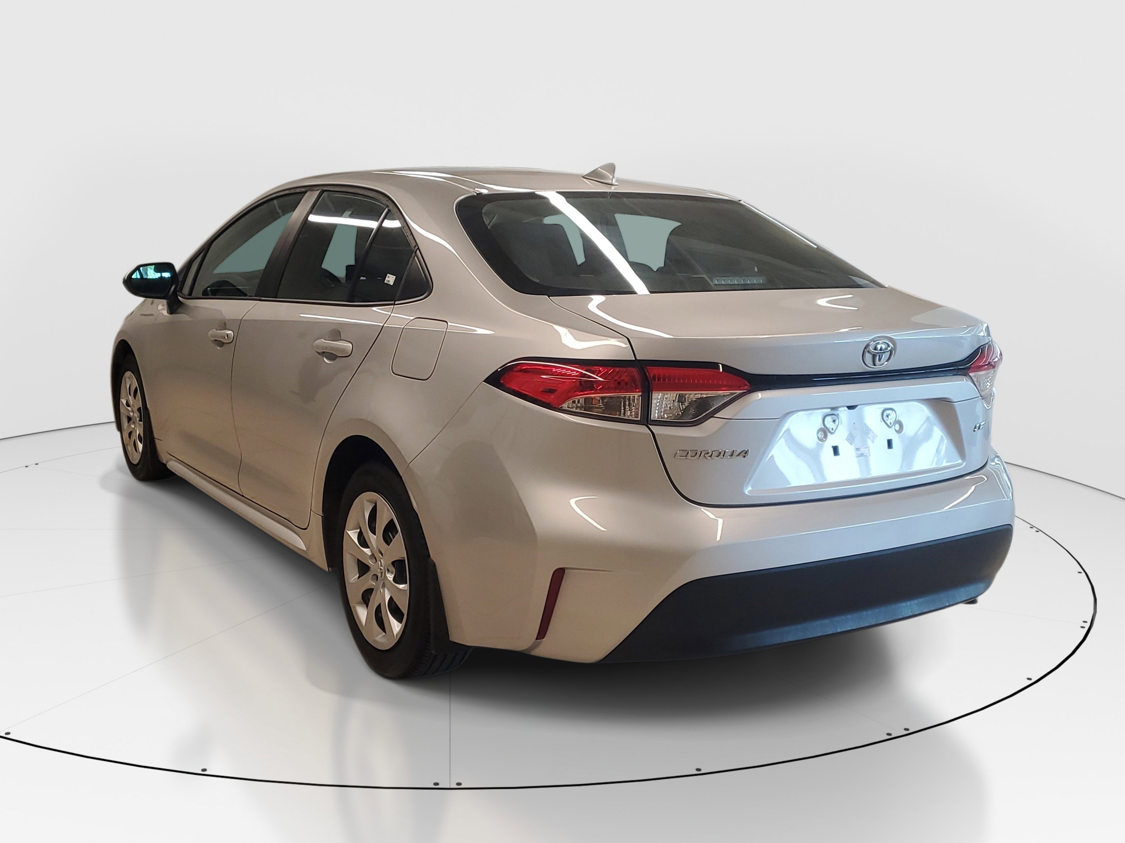 Certified Used 2024 Classic Silver Metallic Toyota LE image 5