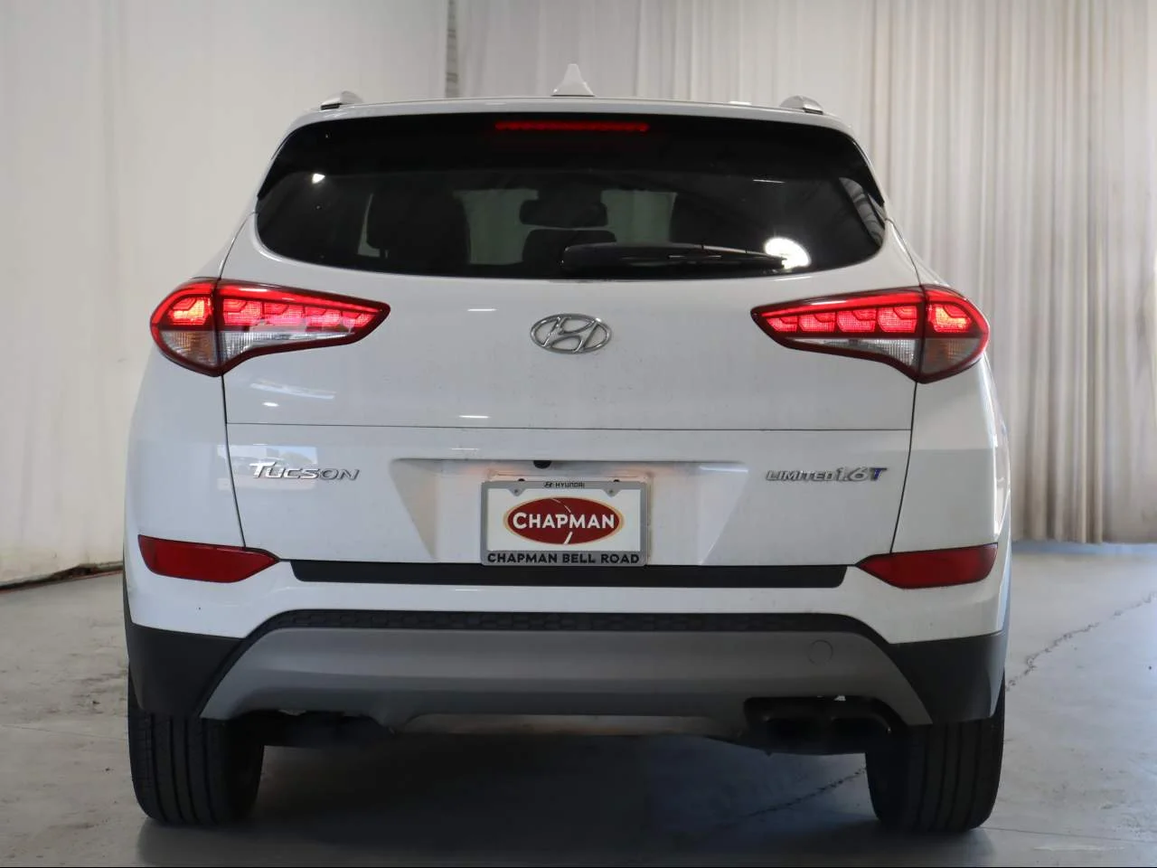 Used 2018 Dazzling White Hyundai Limited image 5