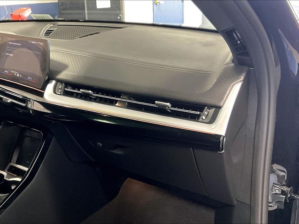 Used 2026 Black BMW xDrive28i image 13