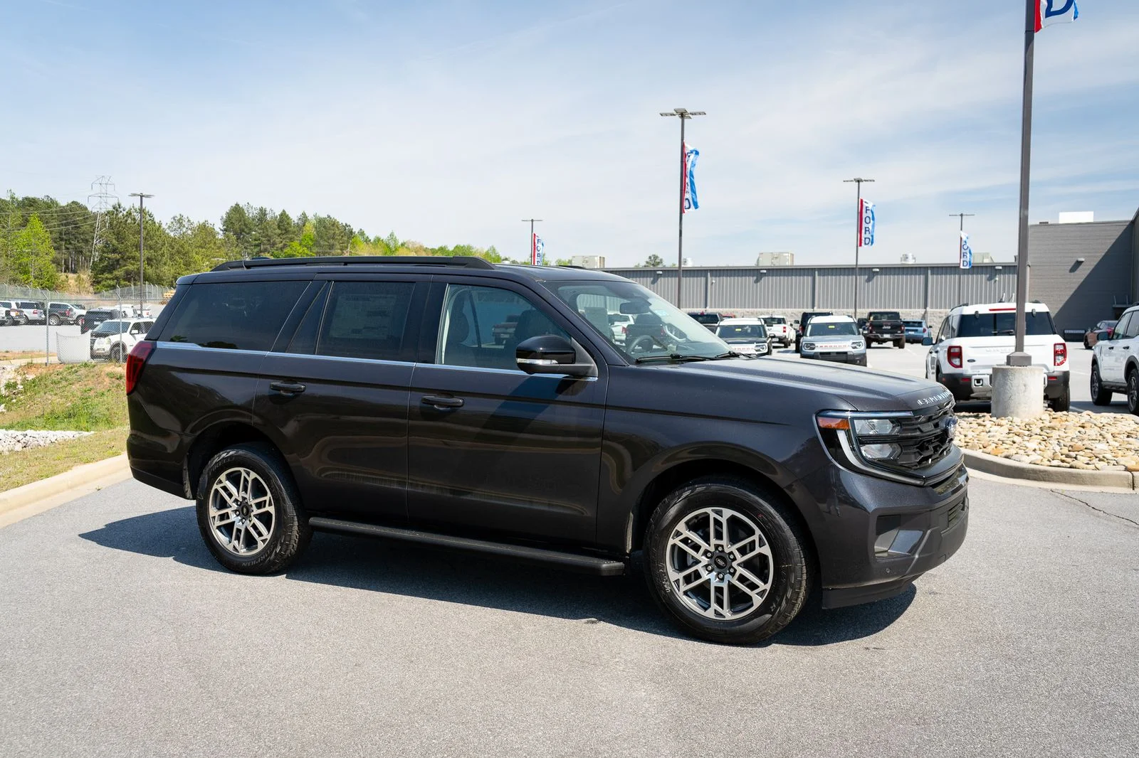 New 2026 Dark Matter Gray Metallic Ford Active image 12