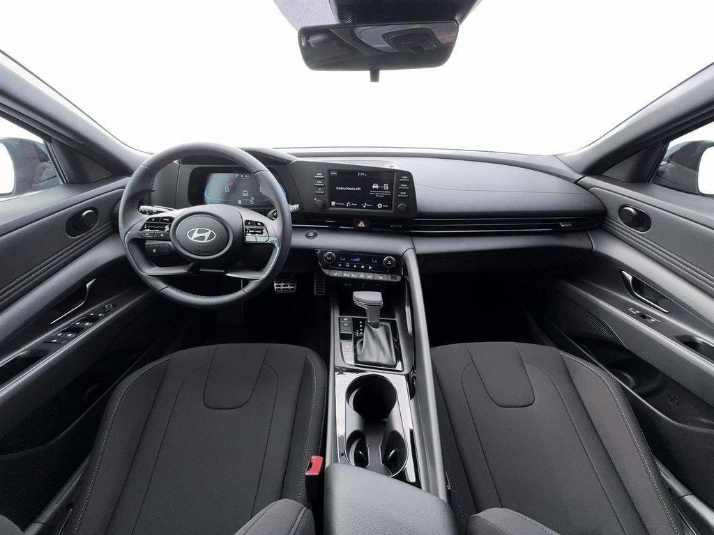 New 2026 White Hyundai SEL Sport Premium image 13