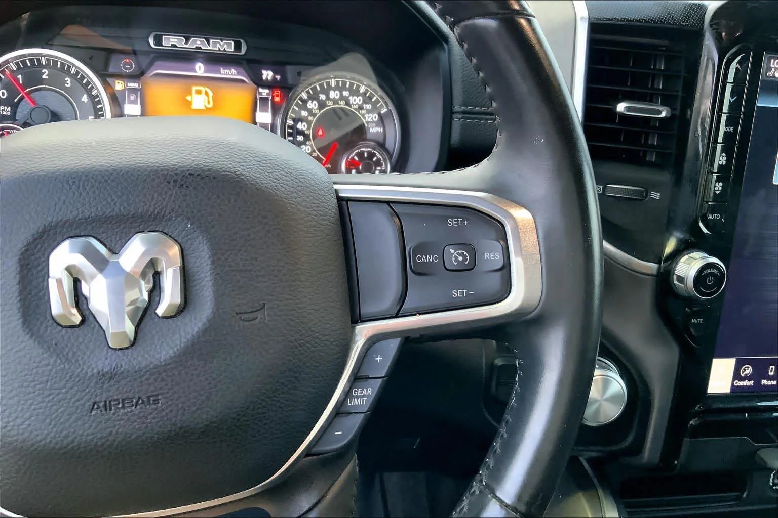 Used 2022 Granite Crystal Metallic Clearcoat Ram Laramie image 22
