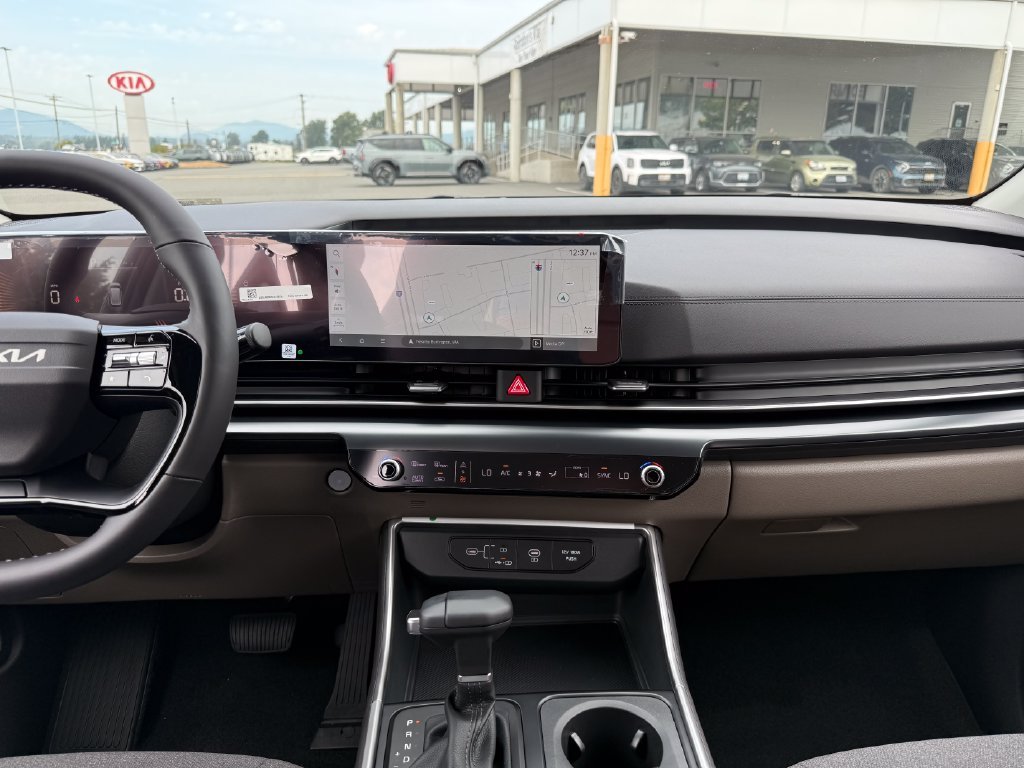 New 2027 Ceramic Silver Kia LX image 24