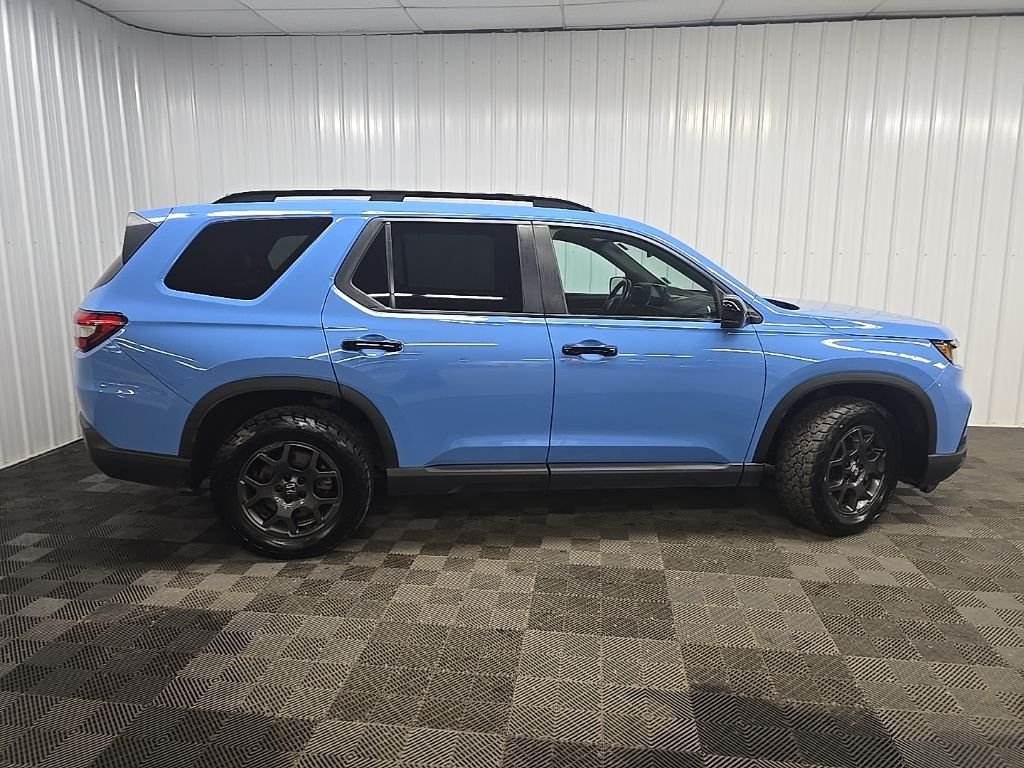 Used 2024  Honda TrailSport image 2