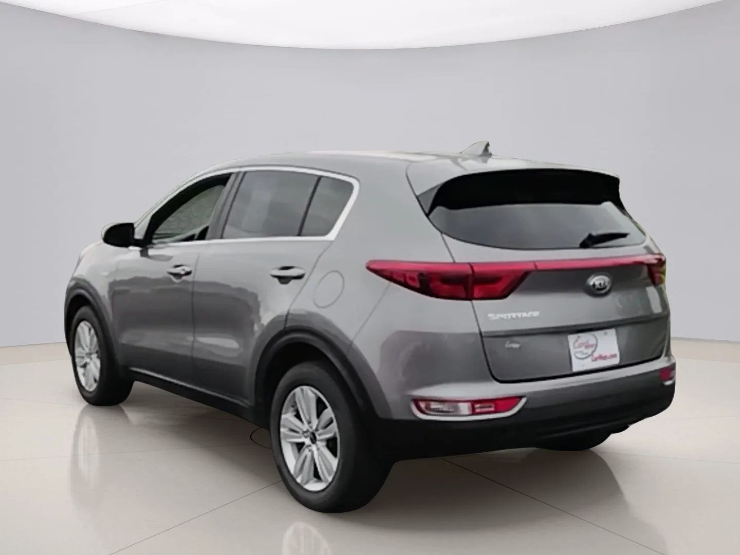 Used 2018 Silver Kia LX image 3