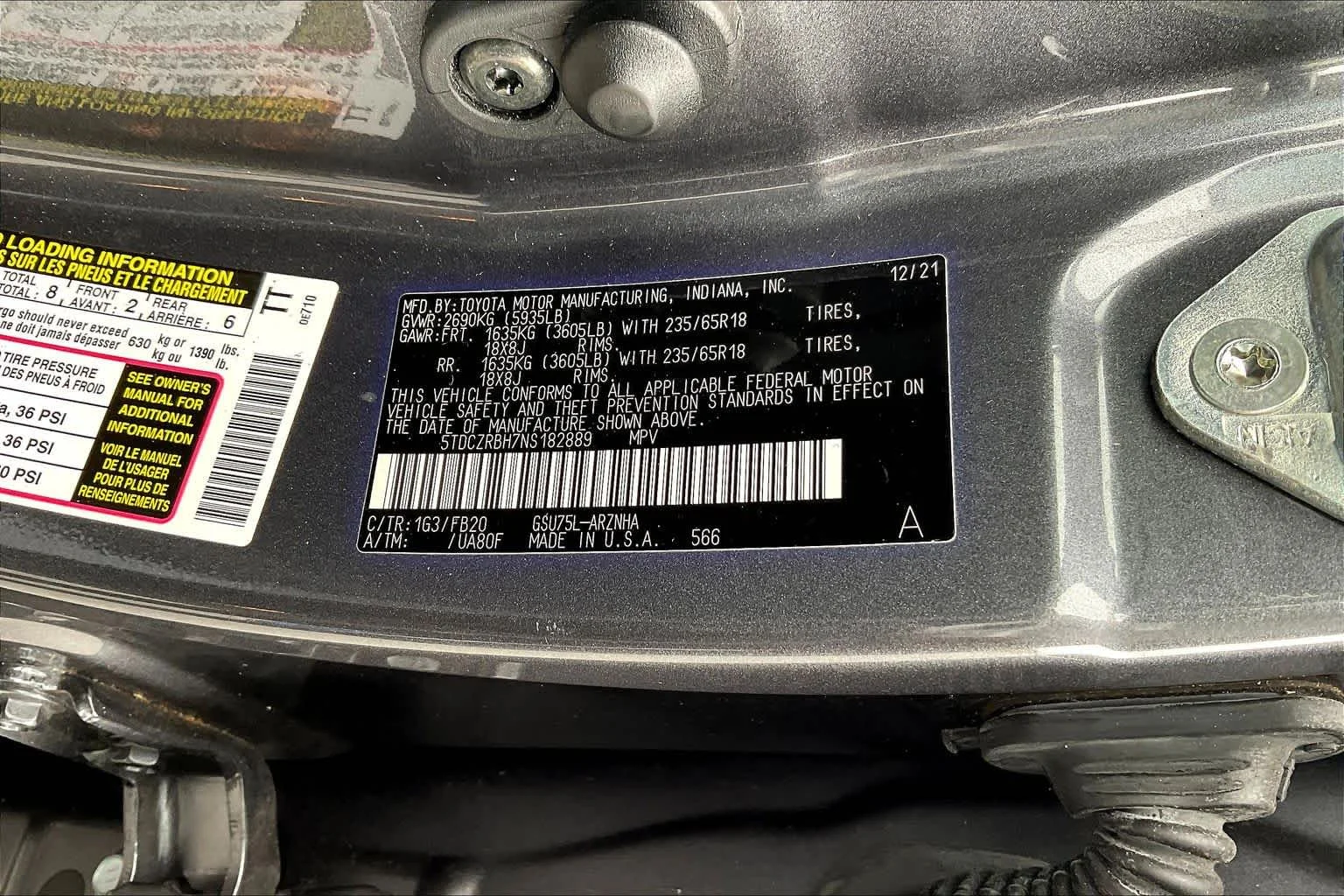Used 2022 Magnetic Gray Metallic Toyota L image 32