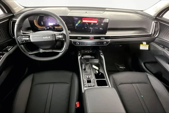 Used 2026 White Kia S image 6