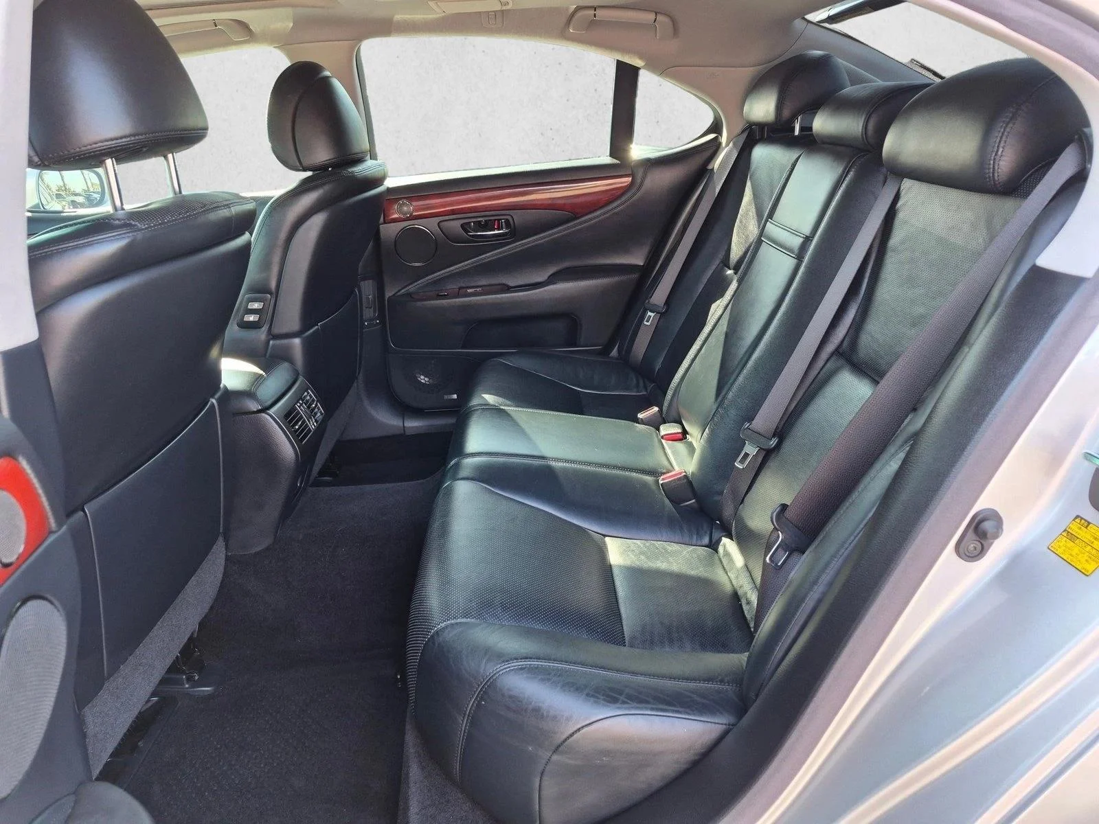 Used 2012 Mercury Metallic Lexus  image 15