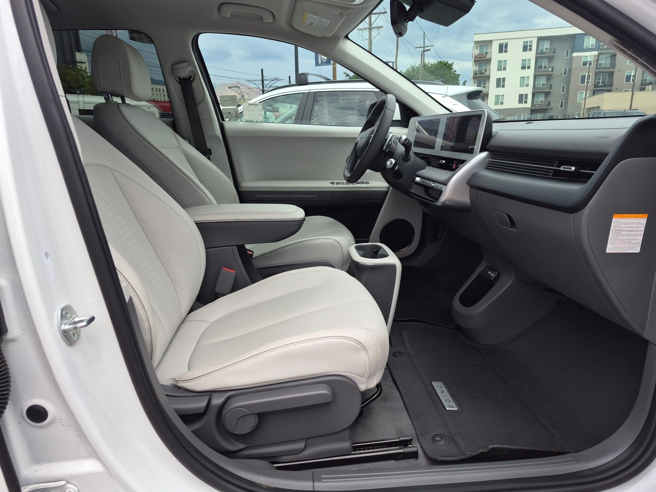 2023 Hyundai IONIQ 5 SEL - Photo 31