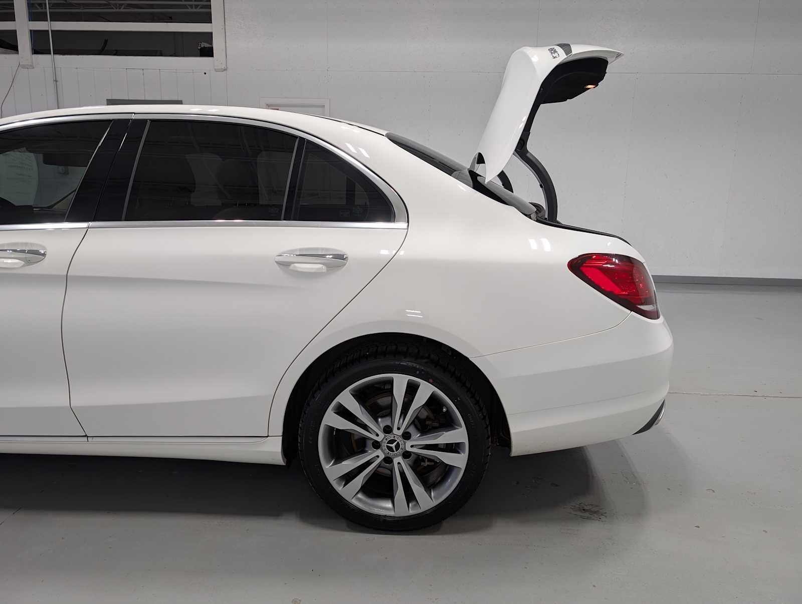 Used 2019 Polar White Mercedes-Benz C 300 image 11