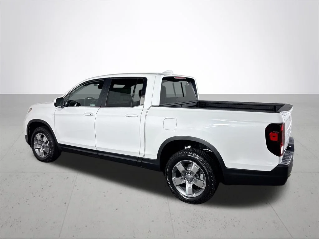 New 2026 Platinum White Pearl Honda RTL image 8