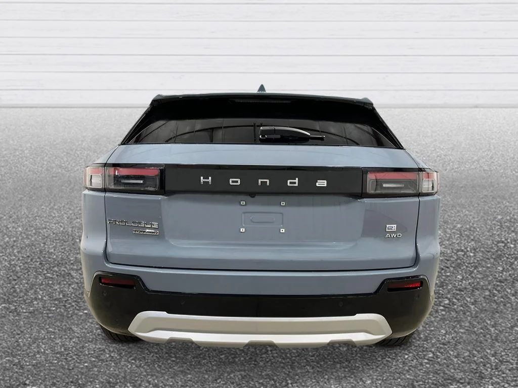 New 2026 Sonic Gray Pearl Honda Touring image 4