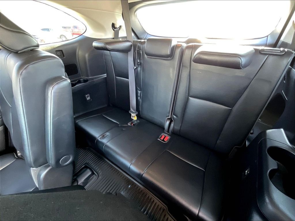 Used 2021 Midnight Black Metallic Toyota XLE image 16