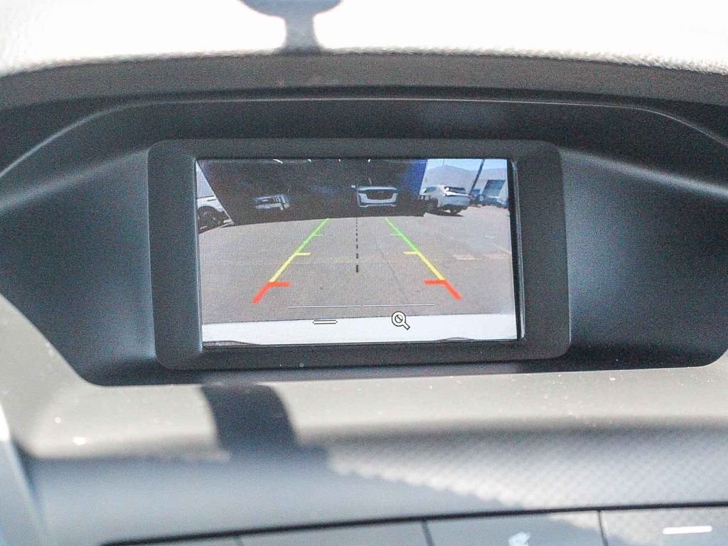 Used 2018 White Ford SE image 26