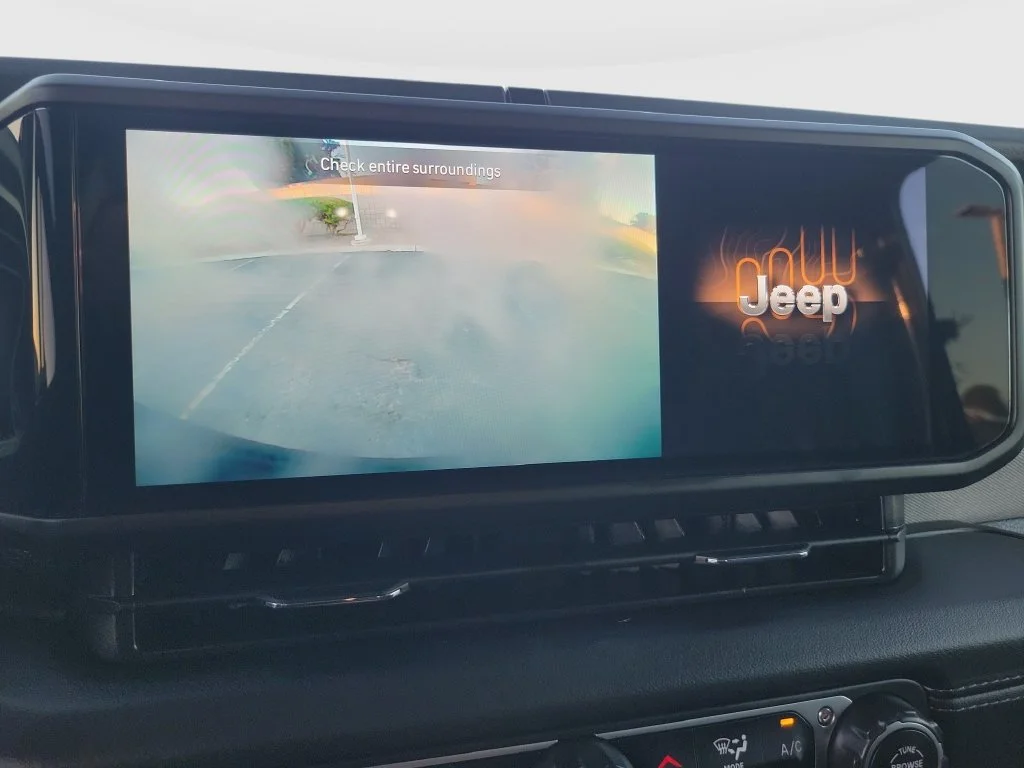 Certified Used 2025 Gray Jeep Sahara 4xe image 21