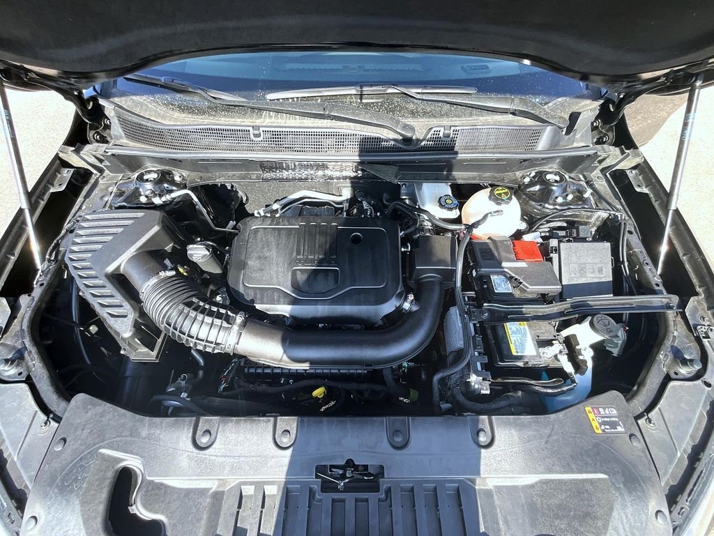 Used 2025 Black Chevrolet LT image 24