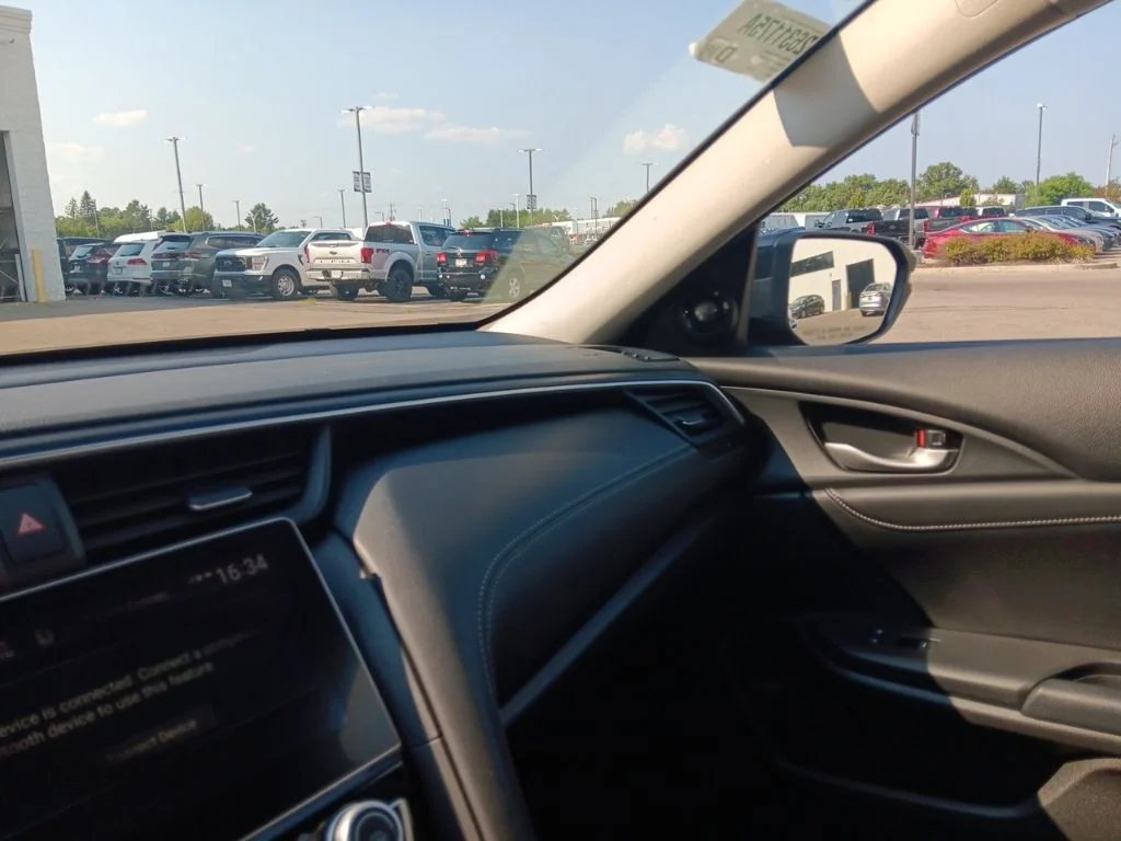 Used 2020 Black Honda Touring image 25