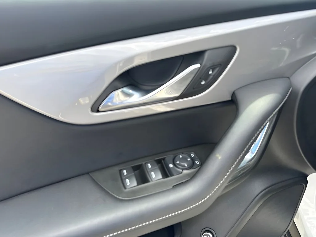 Used 2023 White Chevrolet LT image 16